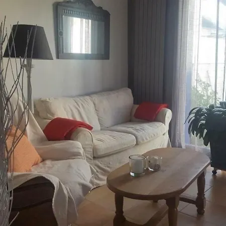 Vakantiehuis House Maison Proche Centre Ville Et Plage Avec Jardin Clos *